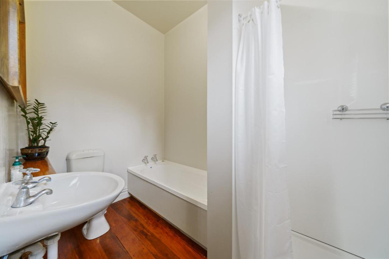 Pendreigh Cottage - Martinborough Holiday Home Zewnętrze zdjęcie